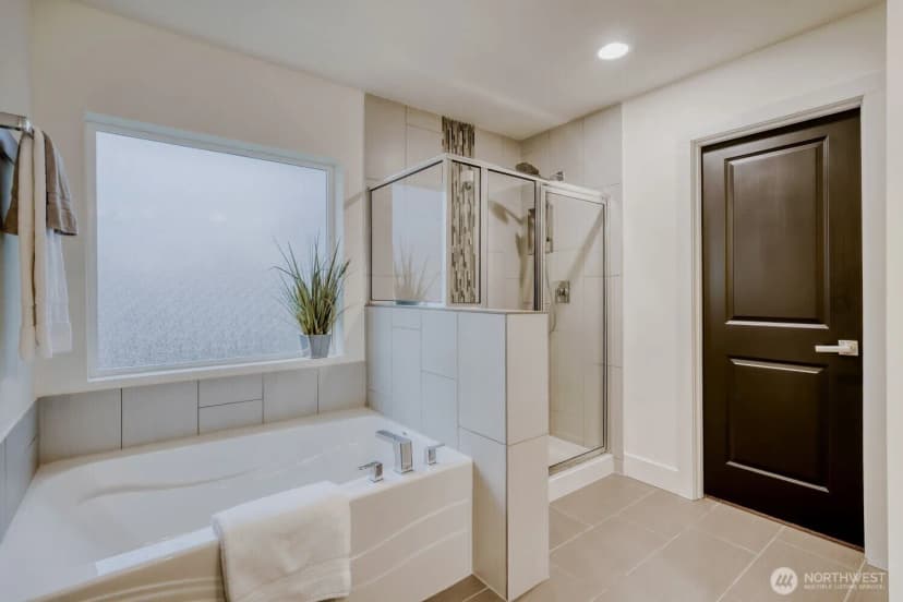 Property photo for 1900 240th Place Sw, Bothell photo 8