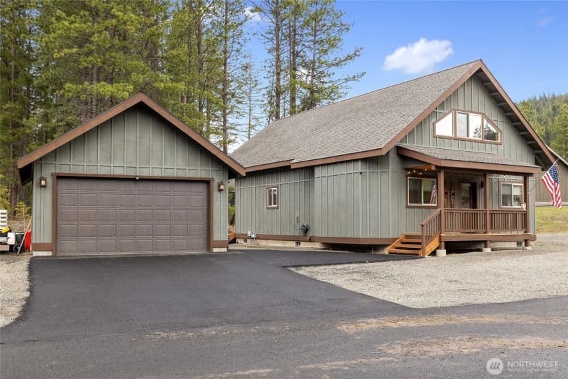 Property photo for 330 Rockberry Loop, Ronald photo 2