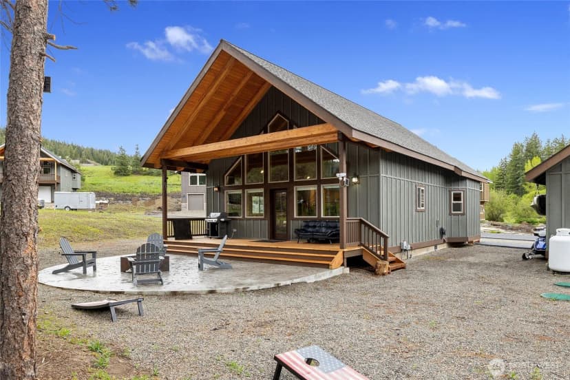 Property photo for 330 Rockberry Loop, Ronald photo 27
