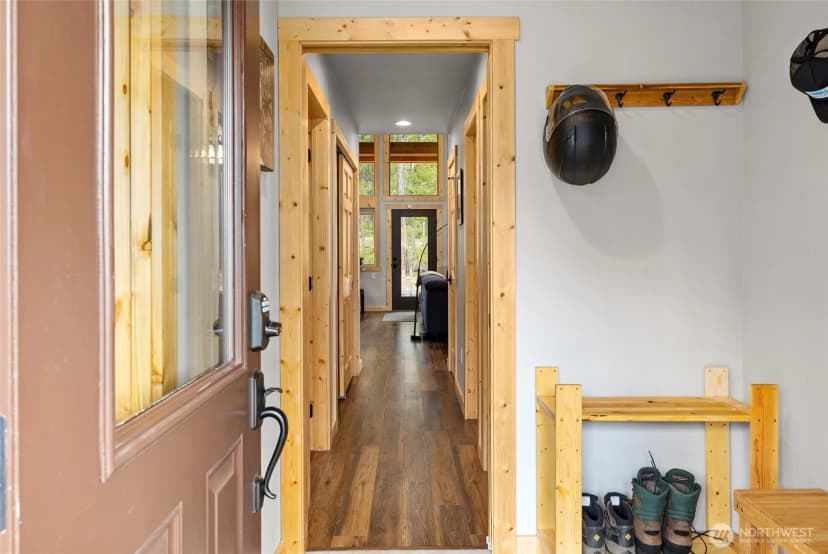 Property photo for 330 Rockberry Loop, Ronald photo 13