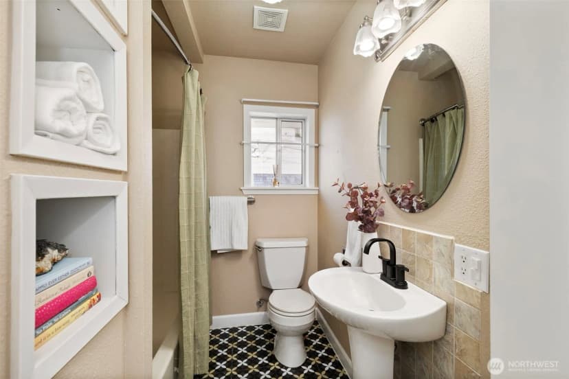 Property photo for 720 Pennsylvania Avenue, Bremerton photo 20