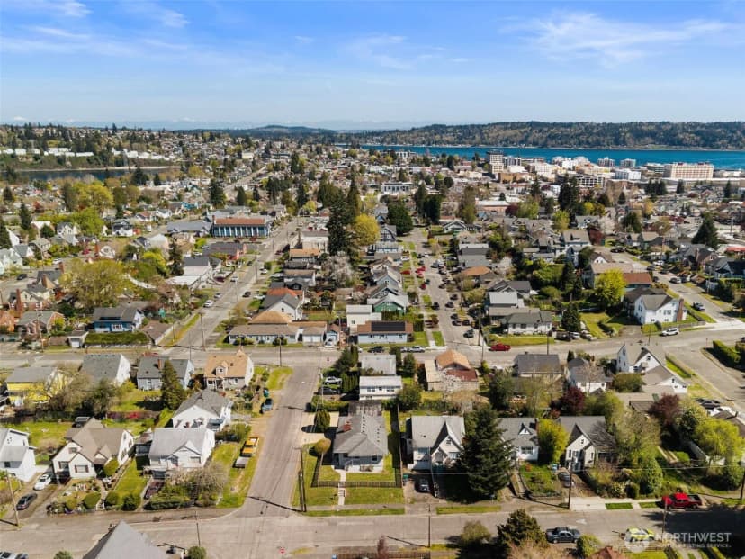 Property photo for 720 Pennsylvania Avenue, Bremerton photo 32