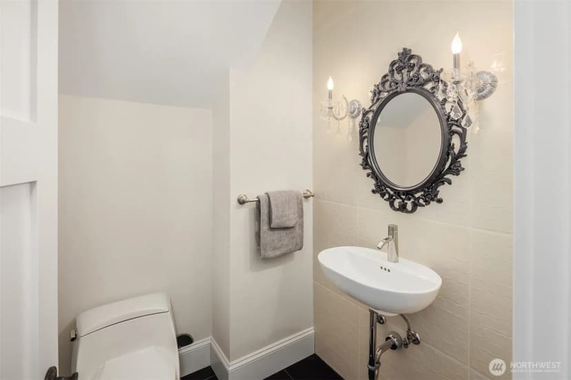 Property photo for 7020 92nd Avenue Se, Mercer Island photo 35