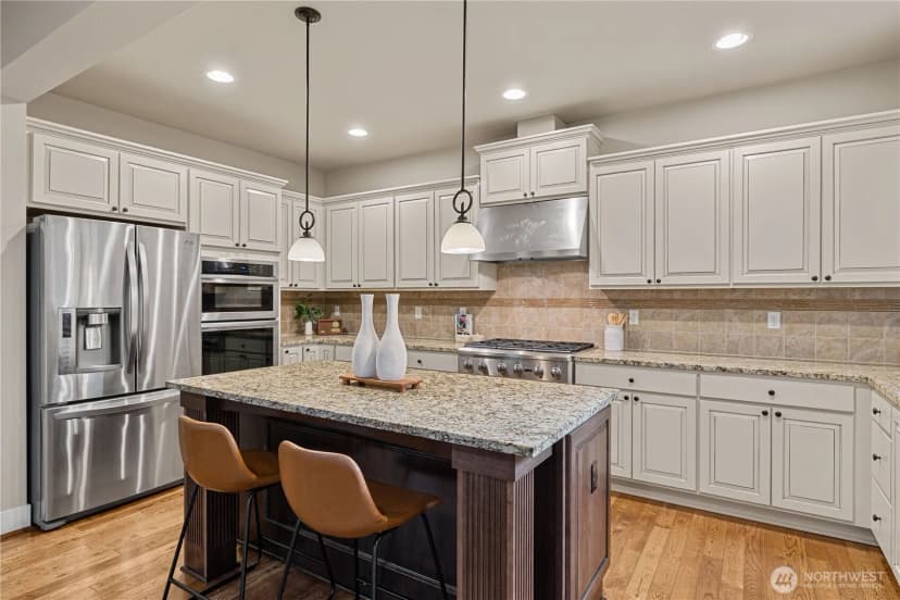 Property photo for 2819 102nd Place Ne, Bellevue photo 14