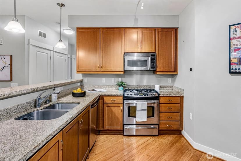 Property photo for 15700 116th Avenue Ne #102-a, Bothell photo 11