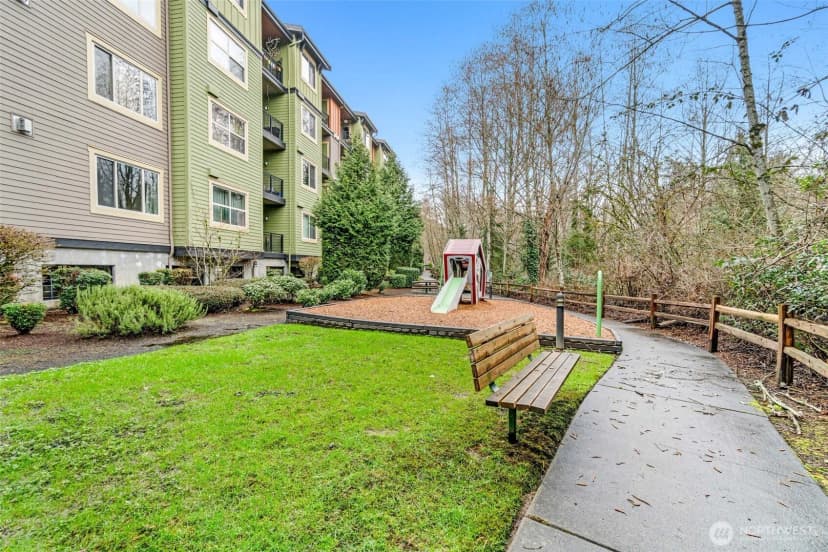 Property photo for 15700 116th Avenue Ne #102-a, Bothell photo 28