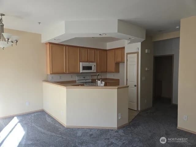 Property photo for 9715 26th Avenue Sw #202, Seattle photo 7