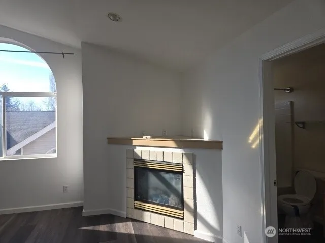 Property photo for 9715 26th Avenue Sw #202, Seattle photo 11