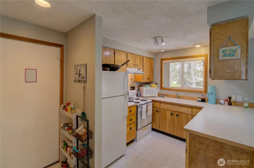 Property photo for 30505 H Street, Ocean Park photo 9