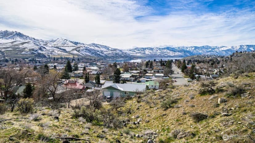 Property photo for 0 E Nixon Avenue, Chelan