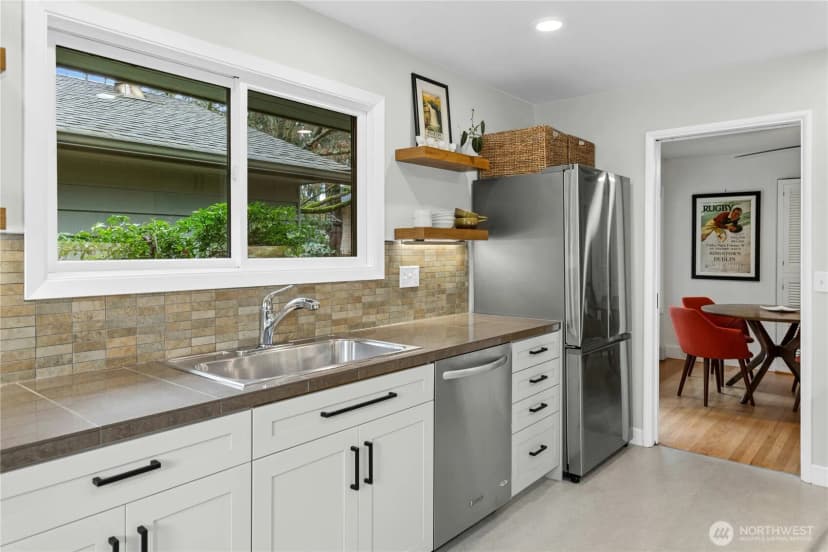 Property photo for 21214 96th Avenue W, Edmonds photo 14