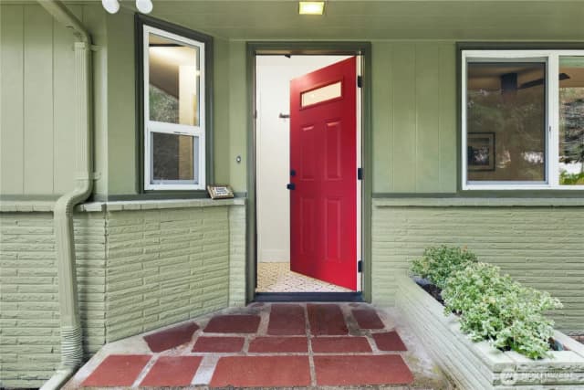 Property photo for 21214 96th Avenue W, Edmonds photo 3