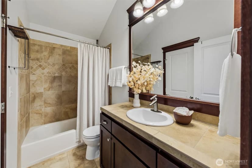 Property photo for 6531 42nd Avenue Sw #c, Seattle photo 24