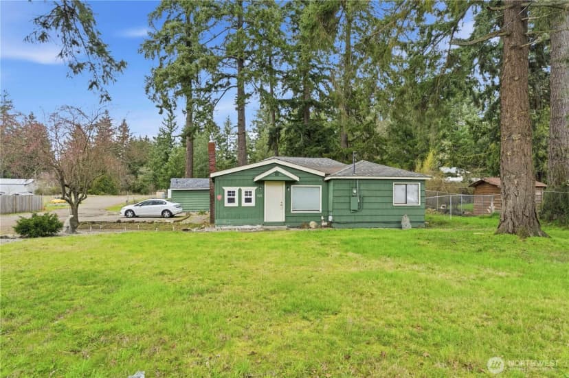 Property photo for 525 138th Street E, Tacoma photo 2
