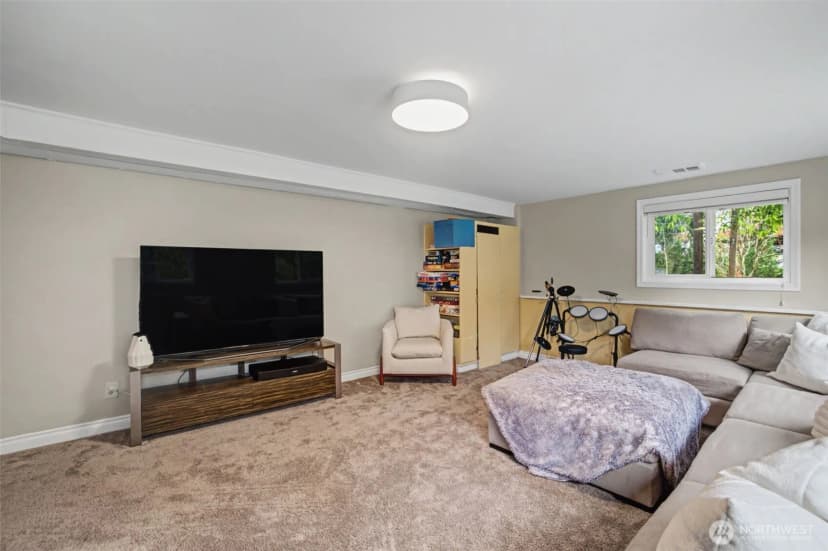 Property photo for 11447 5th Avenue S, Seattle photo 25