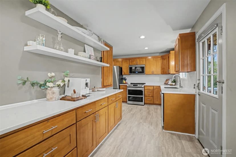 Property photo for 11447 5th Avenue S, Seattle photo 9