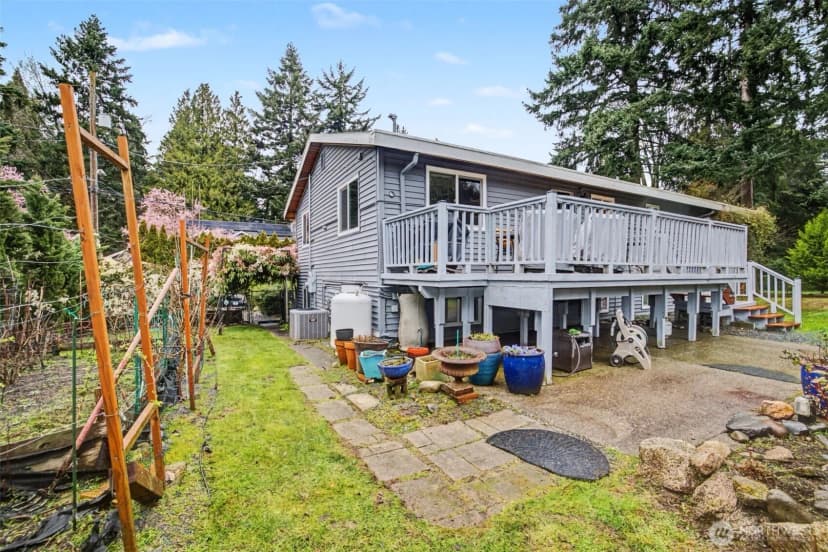 Property photo for 11447 5th Avenue S, Seattle photo 34