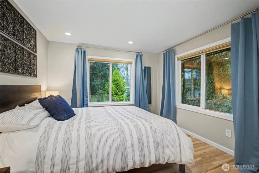Property photo for 11447 5th Avenue S, Seattle photo 15