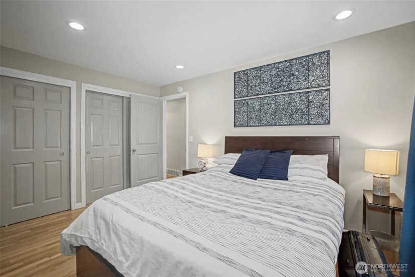 Property photo for 11447 5th Avenue S, Seattle photo 16