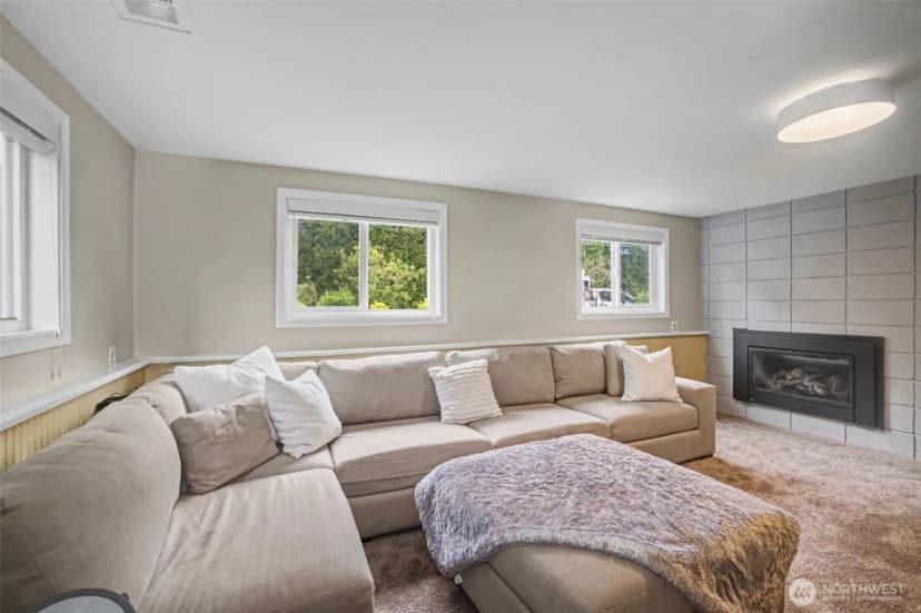 Property photo for 11447 5th Avenue S, Seattle photo 26