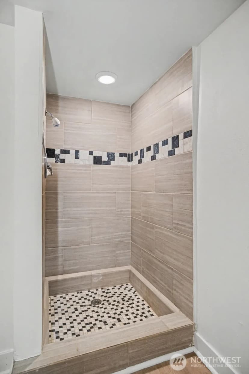 Property photo for 11447 5th Avenue S, Seattle photo 28