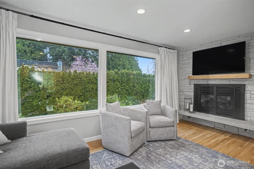 Property photo for 11447 5th Avenue S, Seattle photo 5