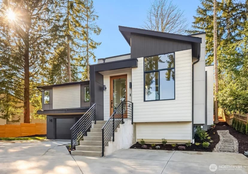 Property photo for 2109 129th Avenue Se, Bellevue