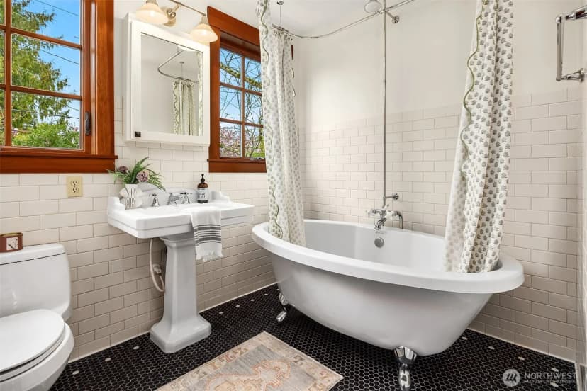 Property photo for 1632 35th Avenue, Seattle photo 23