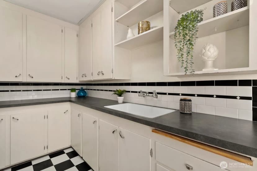 Property photo for 1623 Taylor Avenue N #204, Seattle photo 9