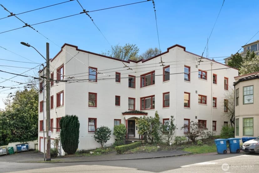 Property photo for 1623 Taylor Avenue N #204, Seattle photo 2
