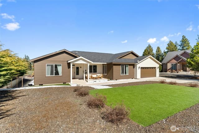 Property photo for 429 Dakota Heights Drive, Cle Elum photo 2