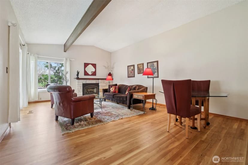 Property photo for 616 109th Avenue Se, Bellevue photo 11