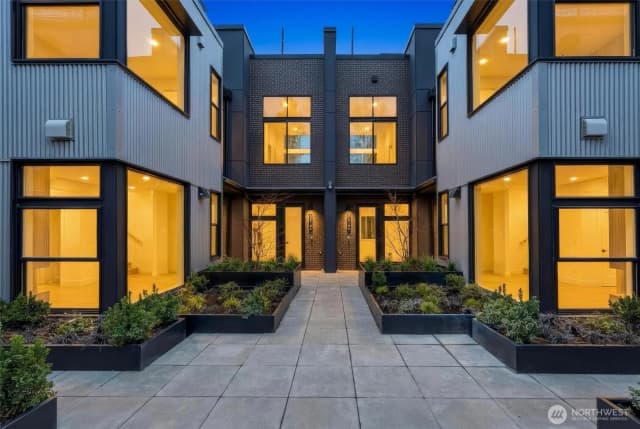 Property photo for 2016 Fairview Avenue E #a, Seattle