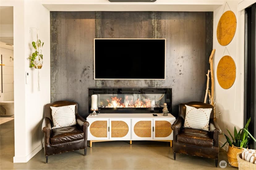 Property photo for 23584 Gorge Loop Drive, Quincy photo 12