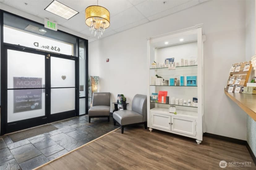 Property photo for 636 Sw 152nd Street #d, Burien