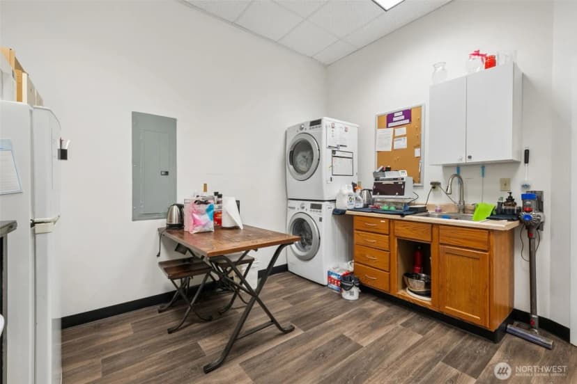 Property photo for 636 Sw 152nd Street #d, Burien photo 7