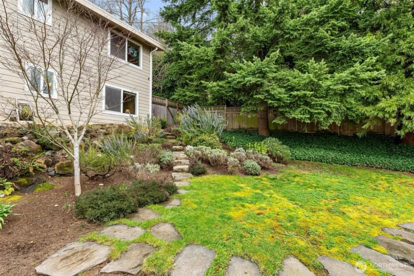 Property photo for 5162 S Wallace Street, Seattle photo 32