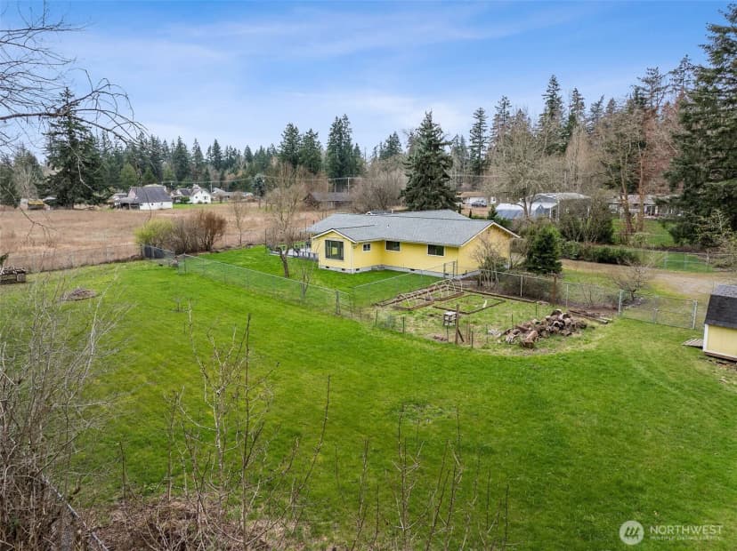 Property photo for 12913 Waller Road E, Tacoma photo 3