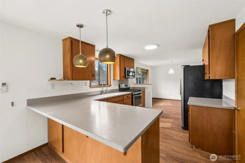 Property photo for 12913 Waller Road E, Tacoma photo 11