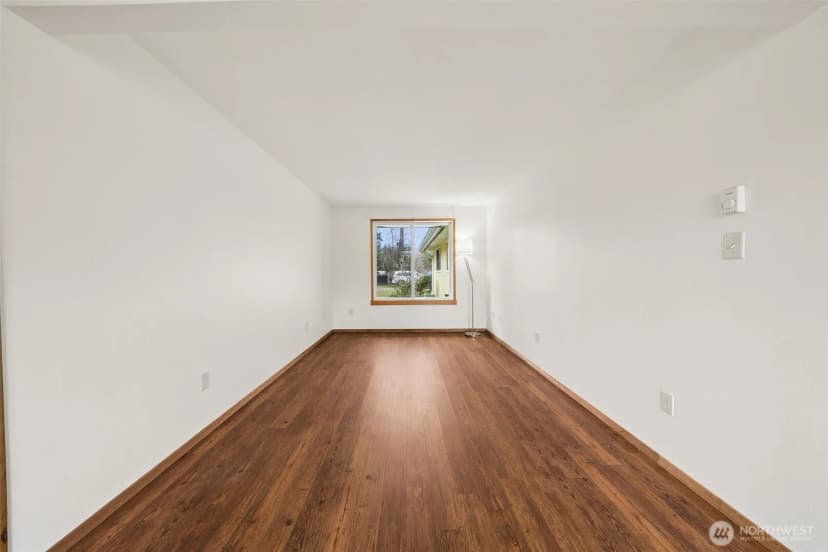 Property photo for 12913 Waller Road E, Tacoma photo 17