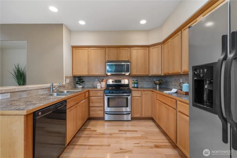 Property photo for 20228 11th Avenue W, Lynnwood photo 12