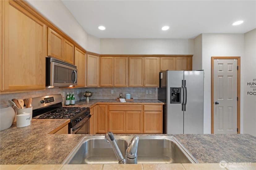 Property photo for 20228 11th Avenue W, Lynnwood photo 15