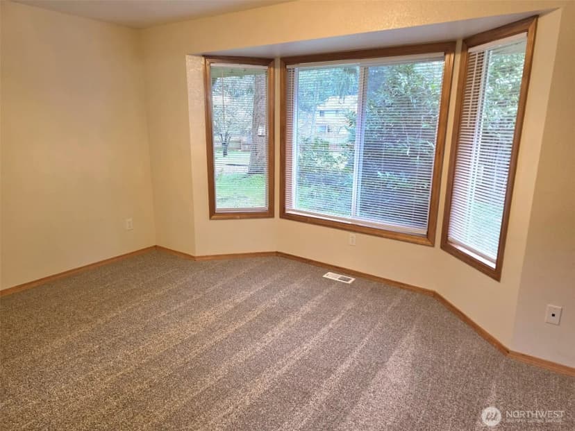 Property photo for 17819 Upland Drive Se, Yelm photo 11