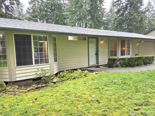 Property photo for 17819 Upland Drive Se, Yelm photo 2