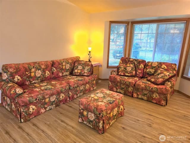 Property photo for 17819 Upland Drive Se, Yelm photo 3