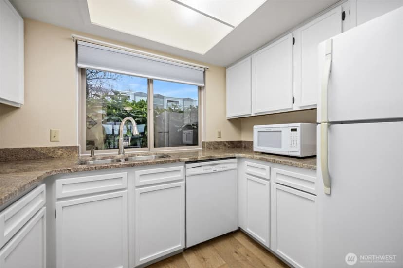 Property photo for 700 11th Street #c-1, Bellingham photo 11