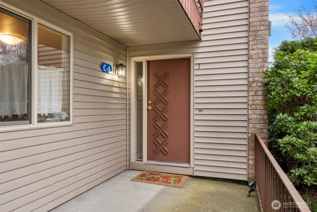 Property photo for 700 11th Street #c-1, Bellingham photo 4