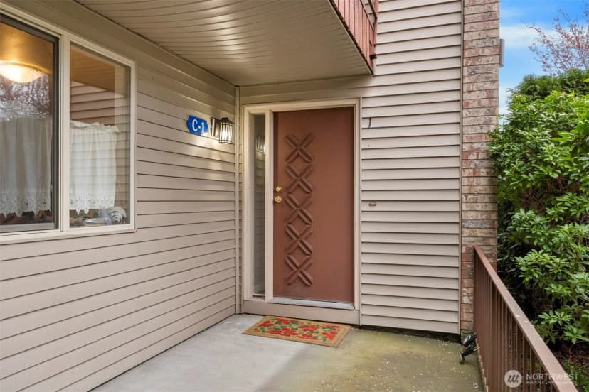 Property photo for 700 11th Street #c-1, Bellingham photo 4