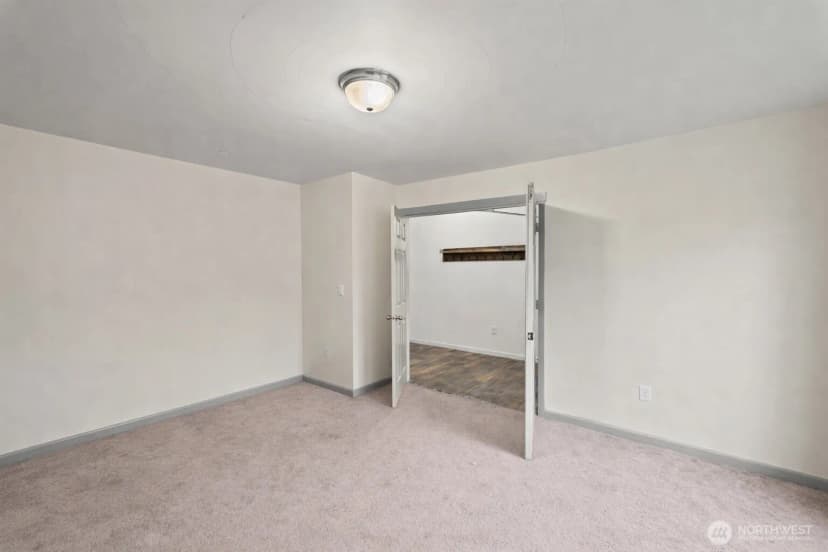 Property photo for 23210 188th Street E, Orting photo 8