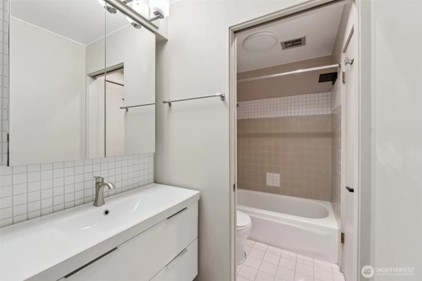 Property photo for 320 Melrose Avenue E #403, Seattle photo 20